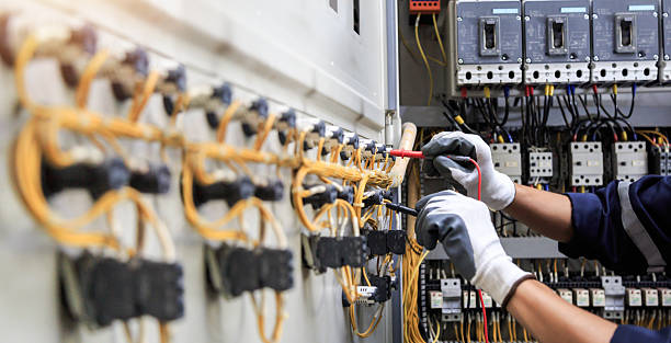 Professional Electrician technician working in Payne, OH